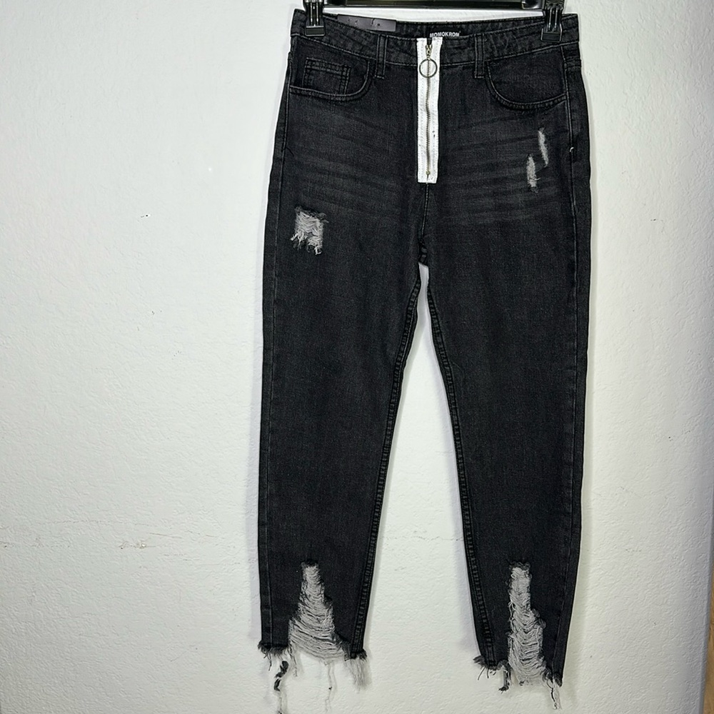 Momokrom Distressed, Front Zipper, Jeans